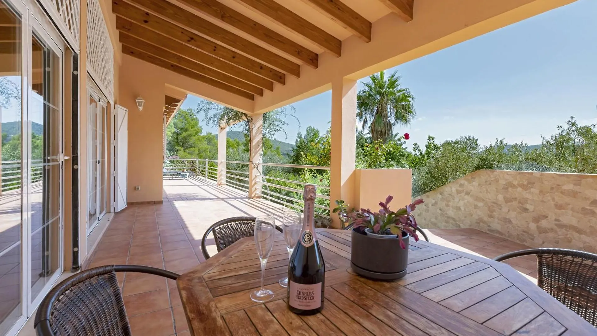 Sol Post Villa Sant Josep de sa Talaia